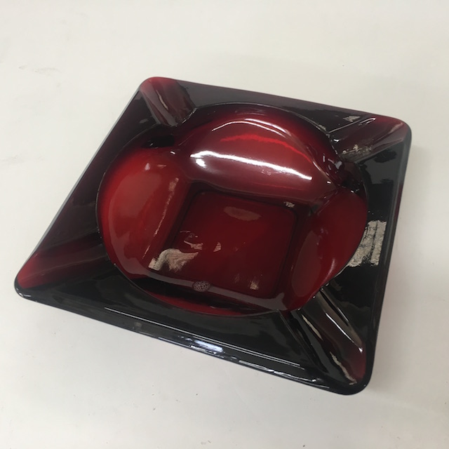 ASHTRAY, Glass - Dark Red Square